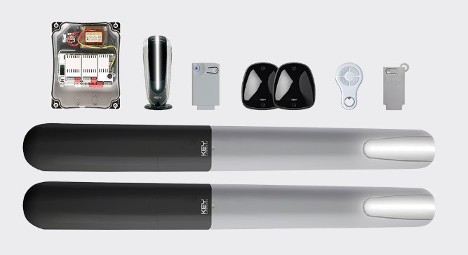 KEY Automation KRAY4024EK Kit vérins RAY4024 pour portails battants max 4 m et 600kg, moteur 24 Vdc, armoire de commande avec ralentissement, fin de course mécanique en ouverture et encodeur. Inclus fonction de lumières nocturne