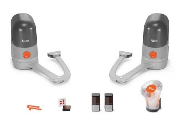 NiceHome MAESTRO300SR00 Kit de motorisation Maestro 300 pour portail � deux battants de 250 kg max ou 3 m de largeur max chacun